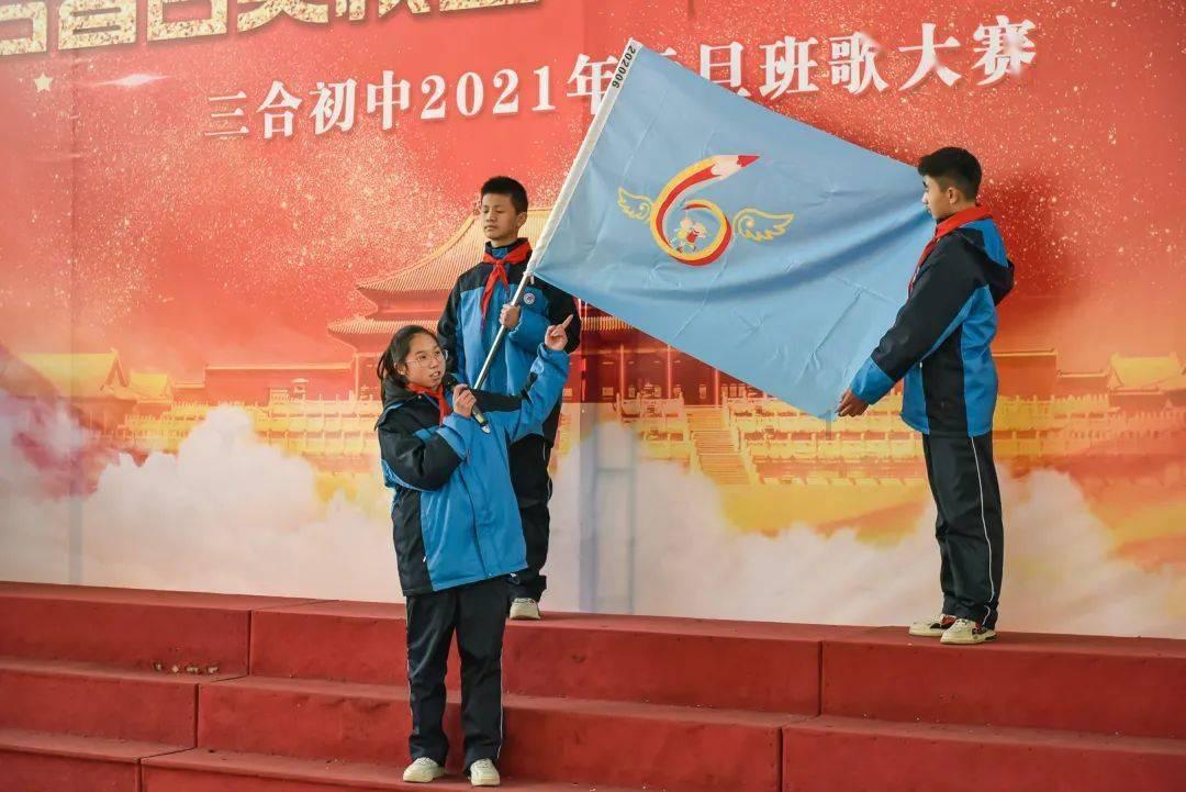 时尚发型女孩