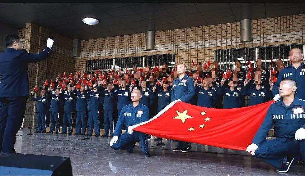 小鄂聊天室 建起干群关系连心桥